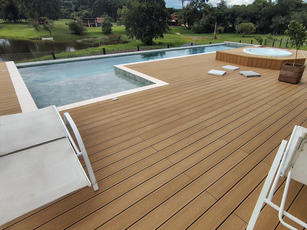 deck madeira plastica campo largo