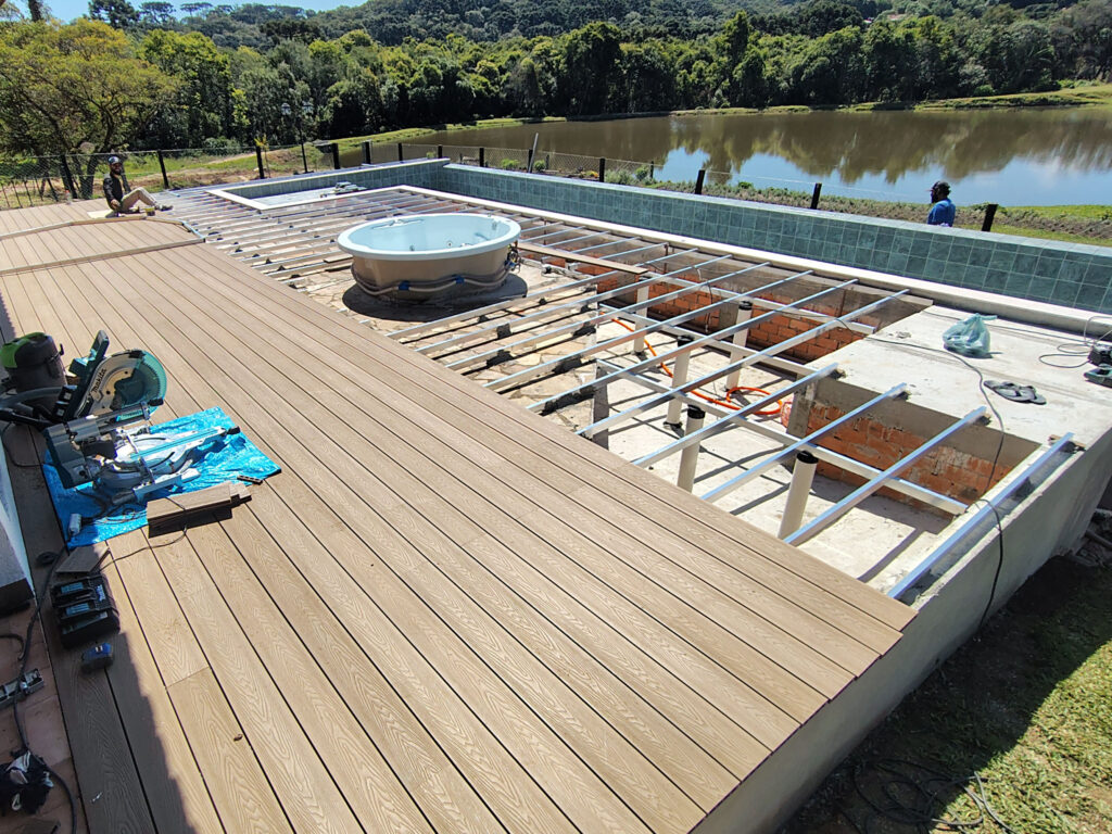 deck madeira plastica campo largo