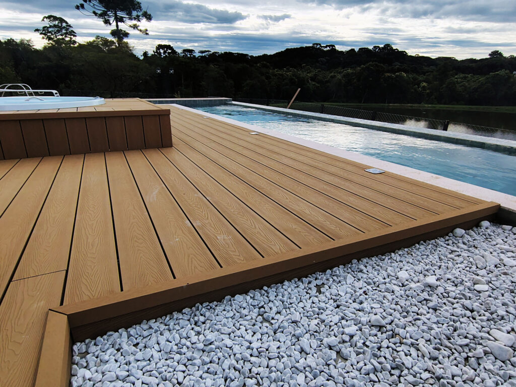 deck madeira plastica campo largo